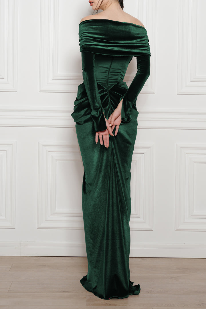 Quinn Long Velvet Gown In Dark-Green