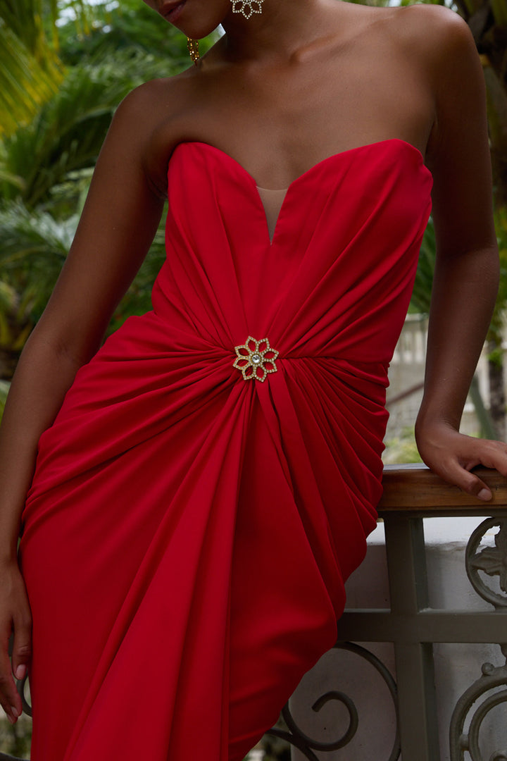 Ammuri Long Dress In Hot-Red