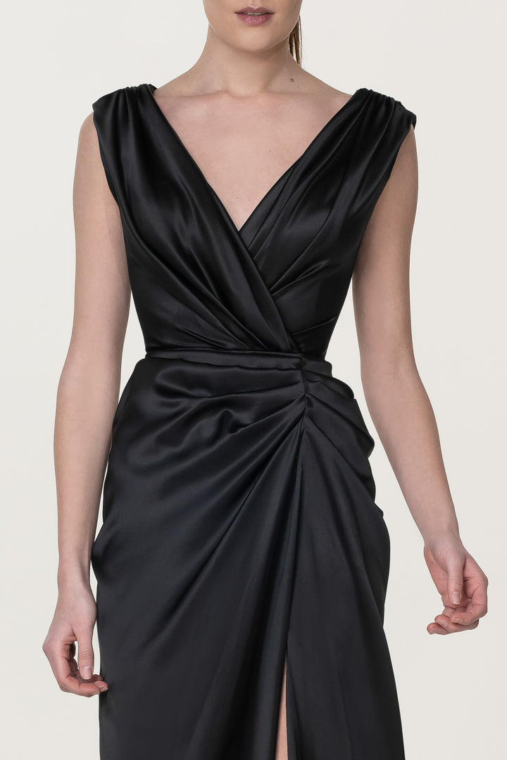Saara Silk Long Dress In Black