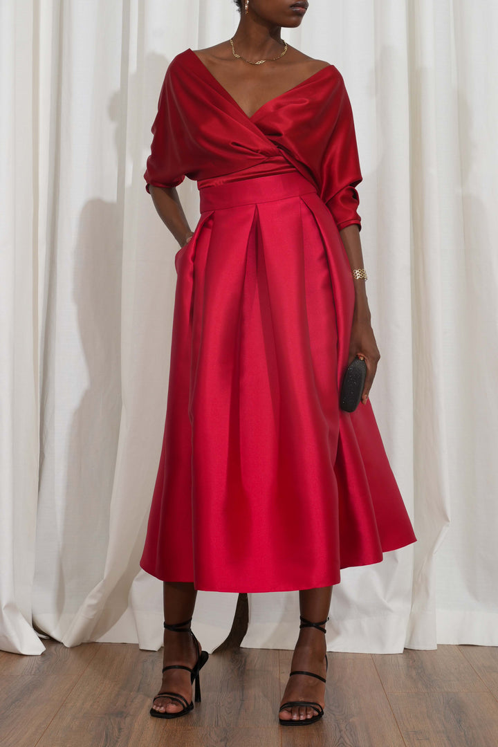 Reese Silk Top In Hot-Red