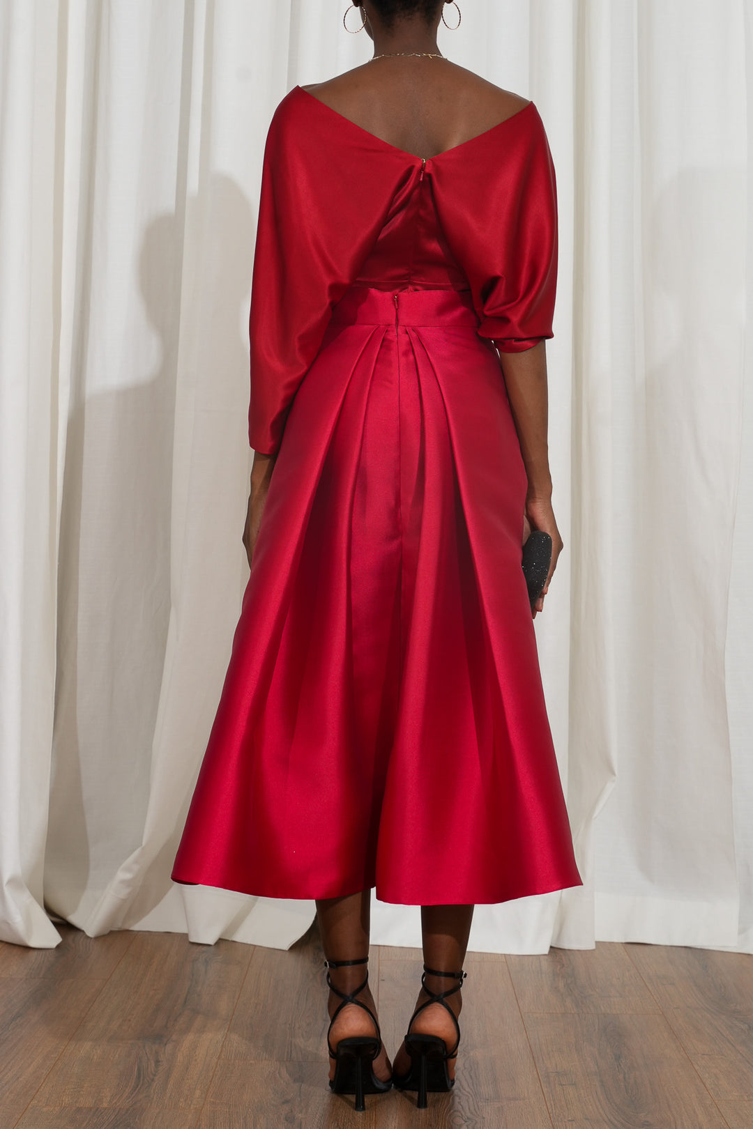 Reese Silk Top In Hot-Red