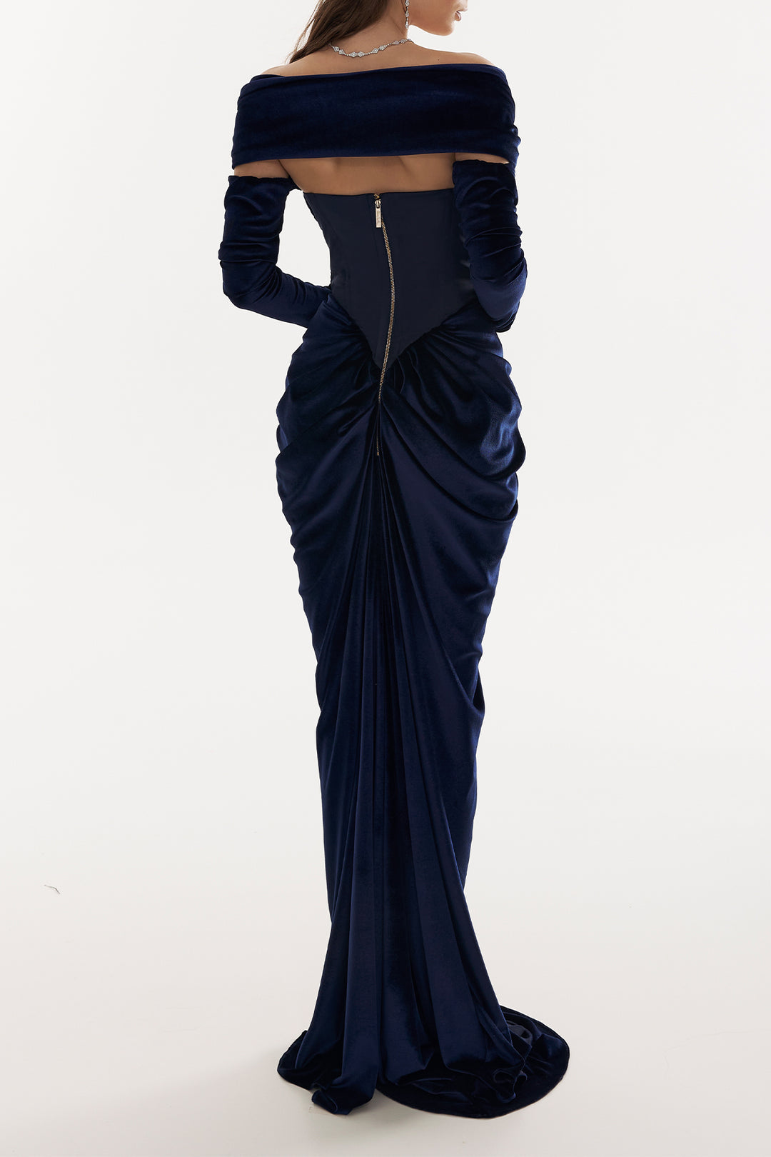 Quinn Long Velvet Gown In Midnight-Blue
