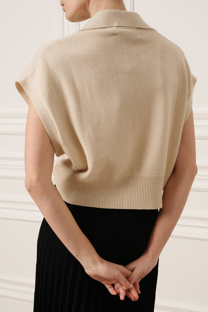 Shiya V-Neck Cashmere Sweater Vest In Champagne