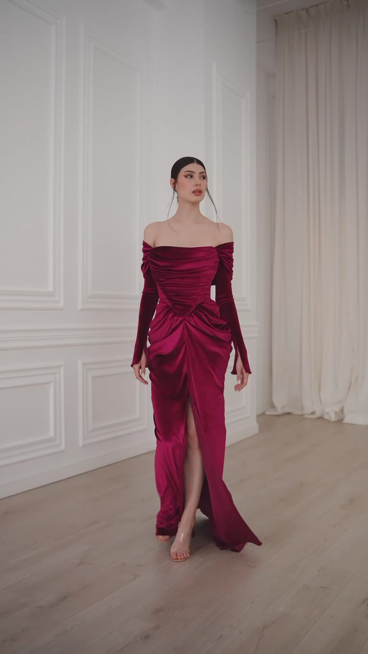 Quinn Long Velvet Gown In Ruby-Red
