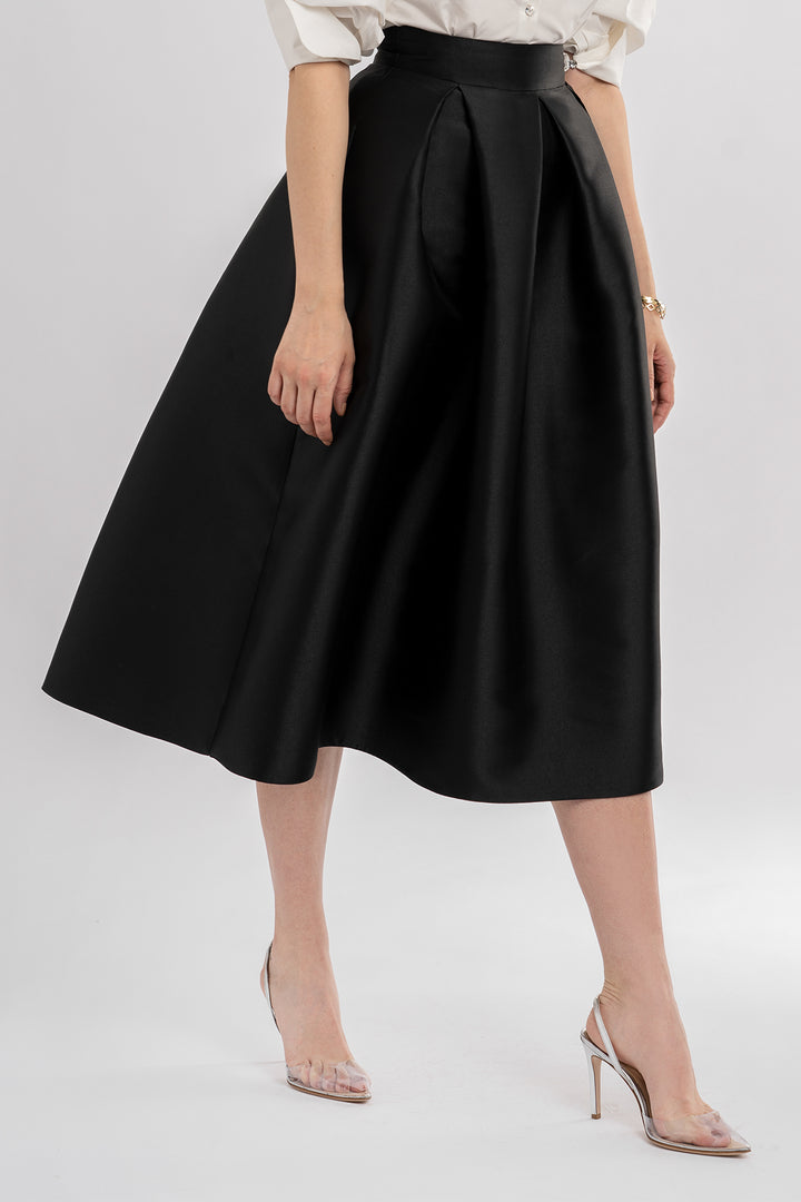 Jasmine Structured Mikado Skirt In Black