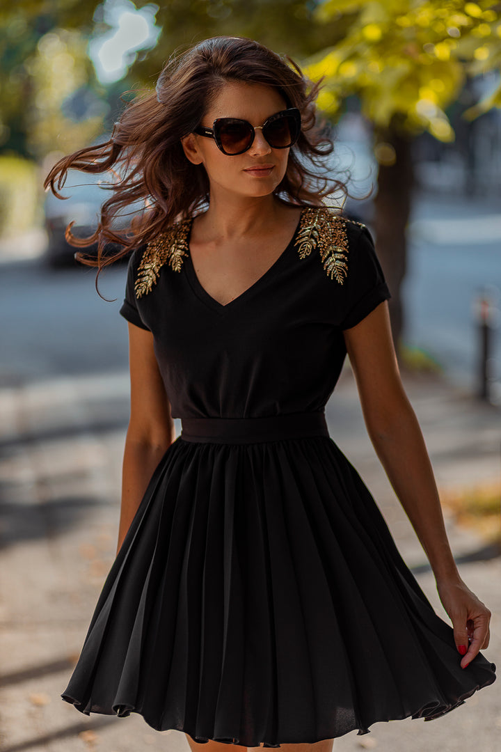 Black Short Pleated Crepe Skirt