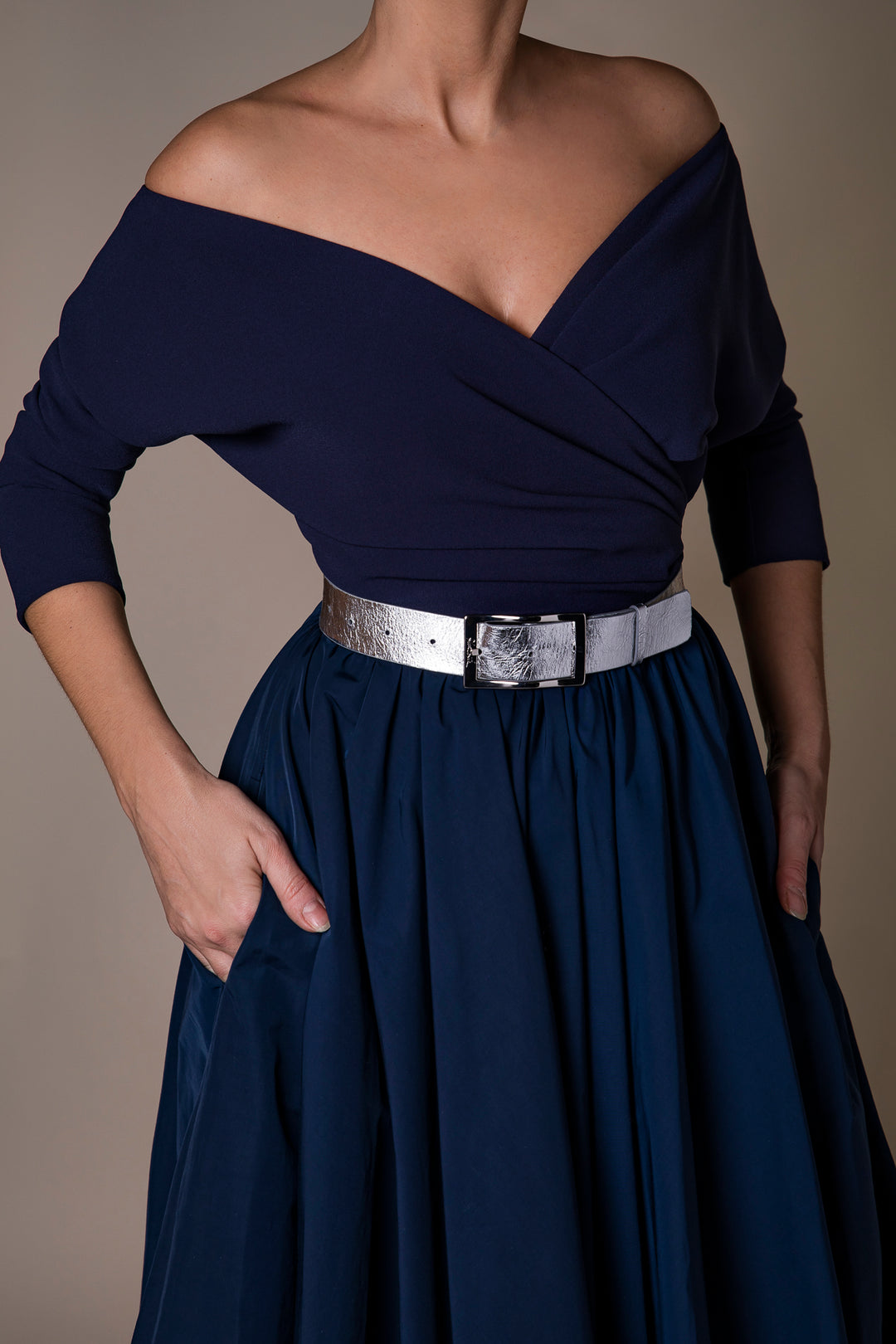 Metallic Silver Leather Waist Belt With Silver Buckle