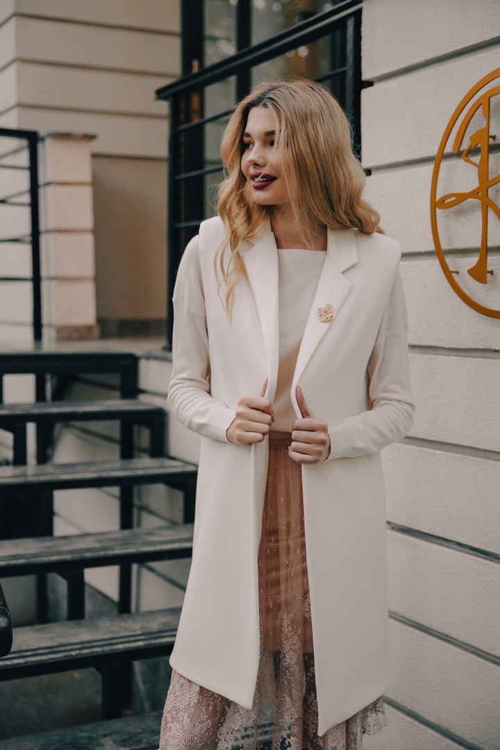 Jackie Versatile Vest In Ivory