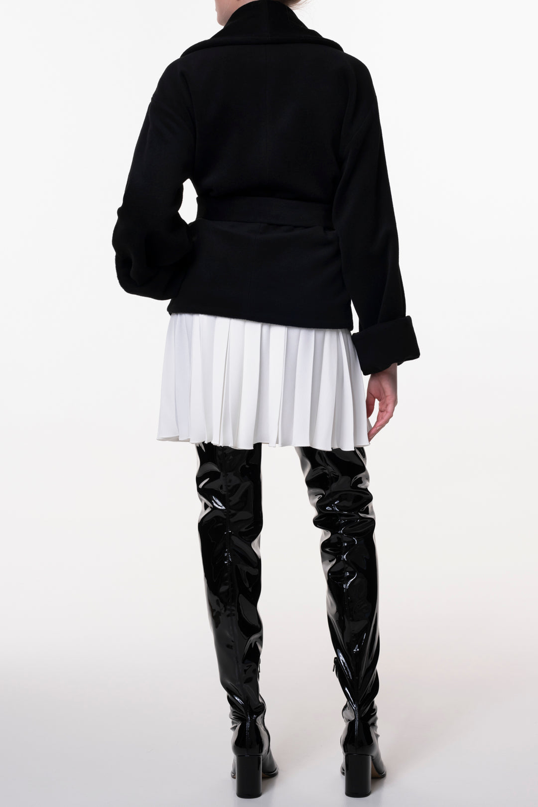 Pleated Crepe Short Skirt In Ivory