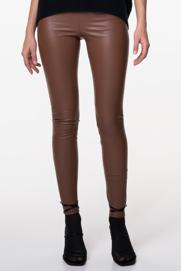 Stretchy Vegan Leather Leggings In Camel