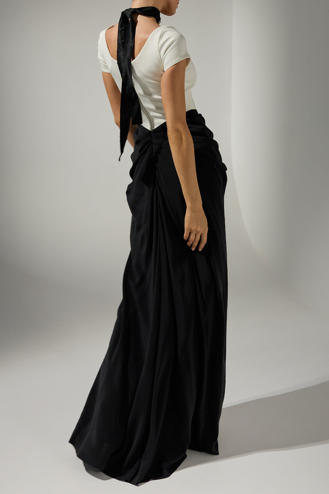 Amna Long Dress In Black-White