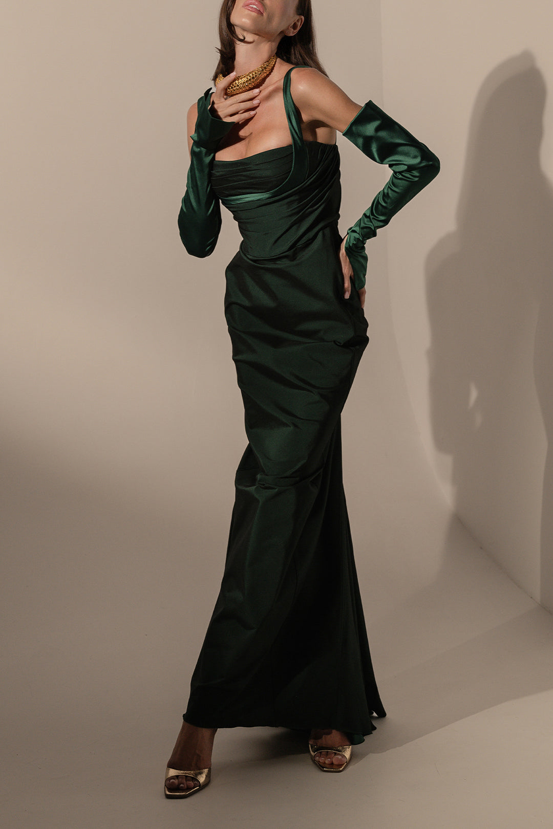 Farah Dress In Forest-Green