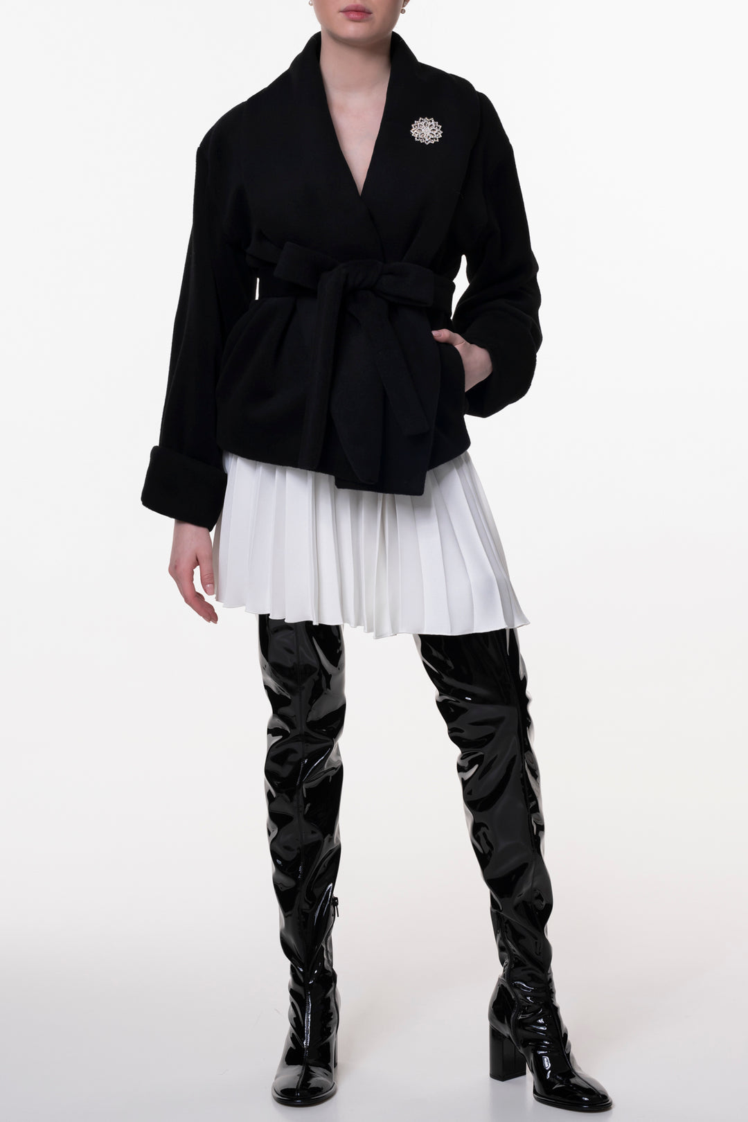 Wool Belted Short Coat In Black