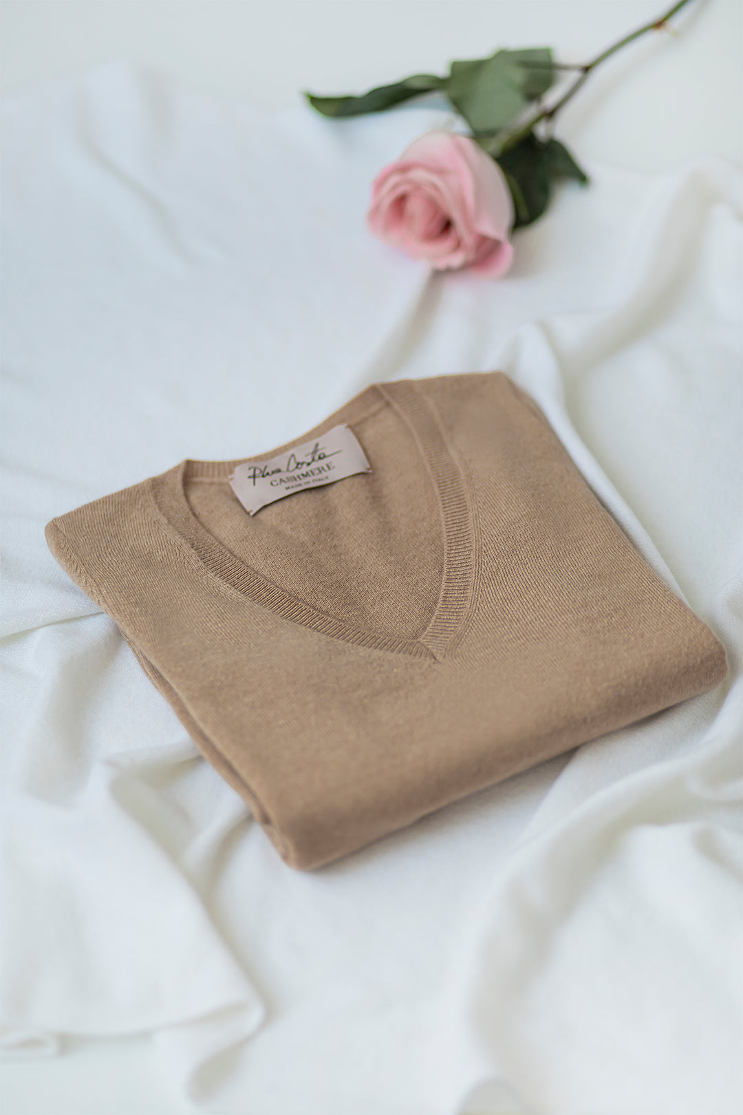 Evangeline V-Neck Cashmere Sweater