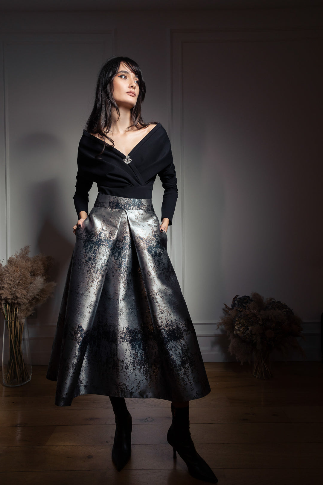 Jasmine Structured Jacquard Skirt In Gold-Grey