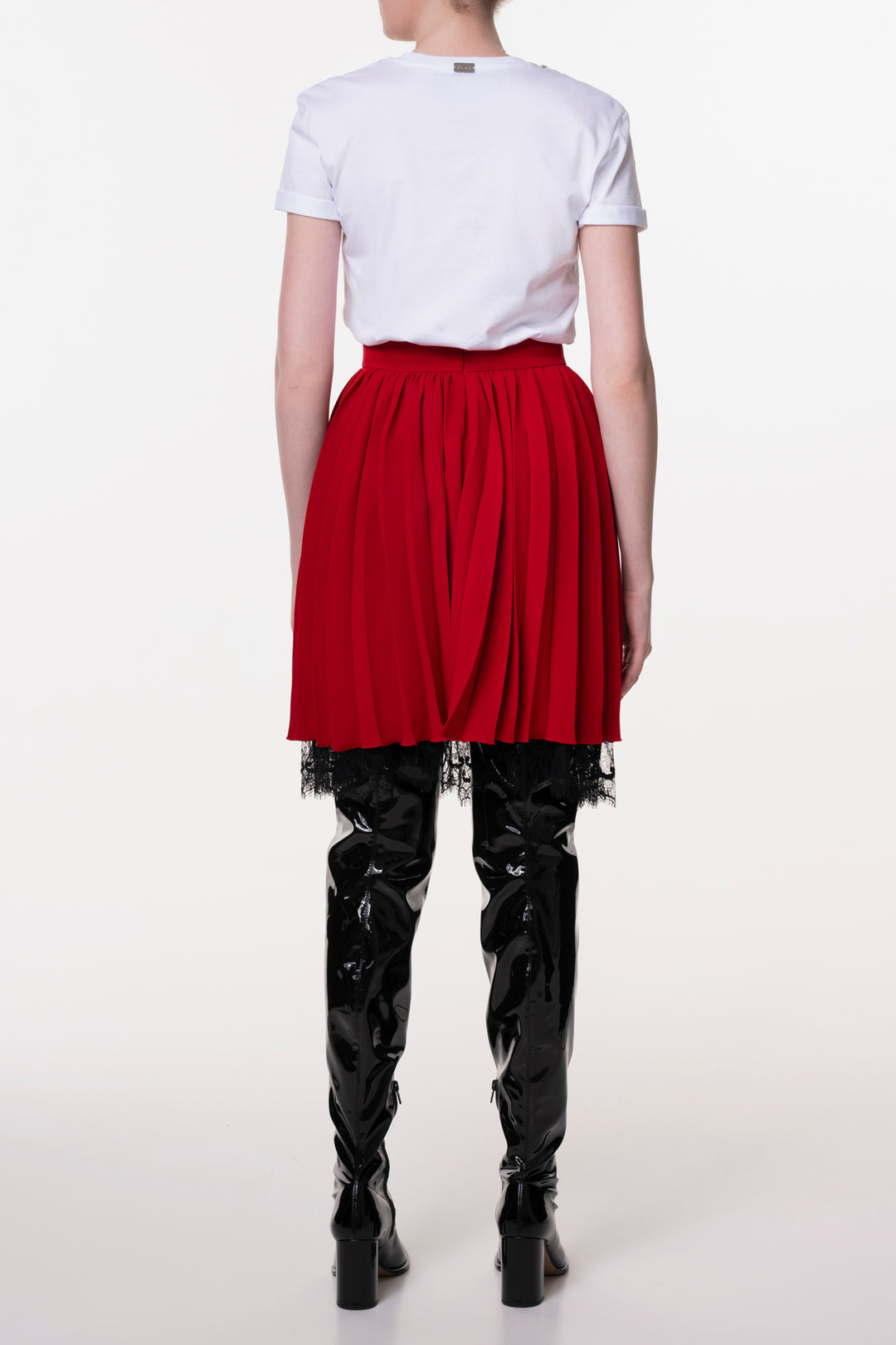 Pleated Crepe Short Skirt In True Red