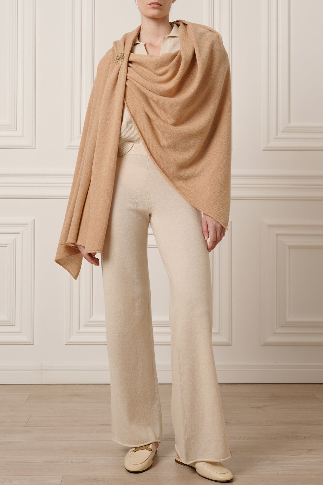 Lux Cashmere Scarf In Dune