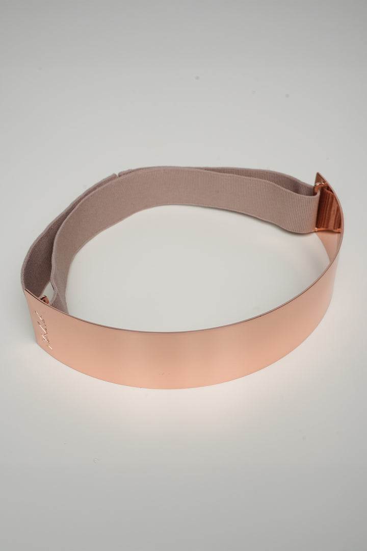 Xenis Front Metal Belt In Rose Gold-Plated