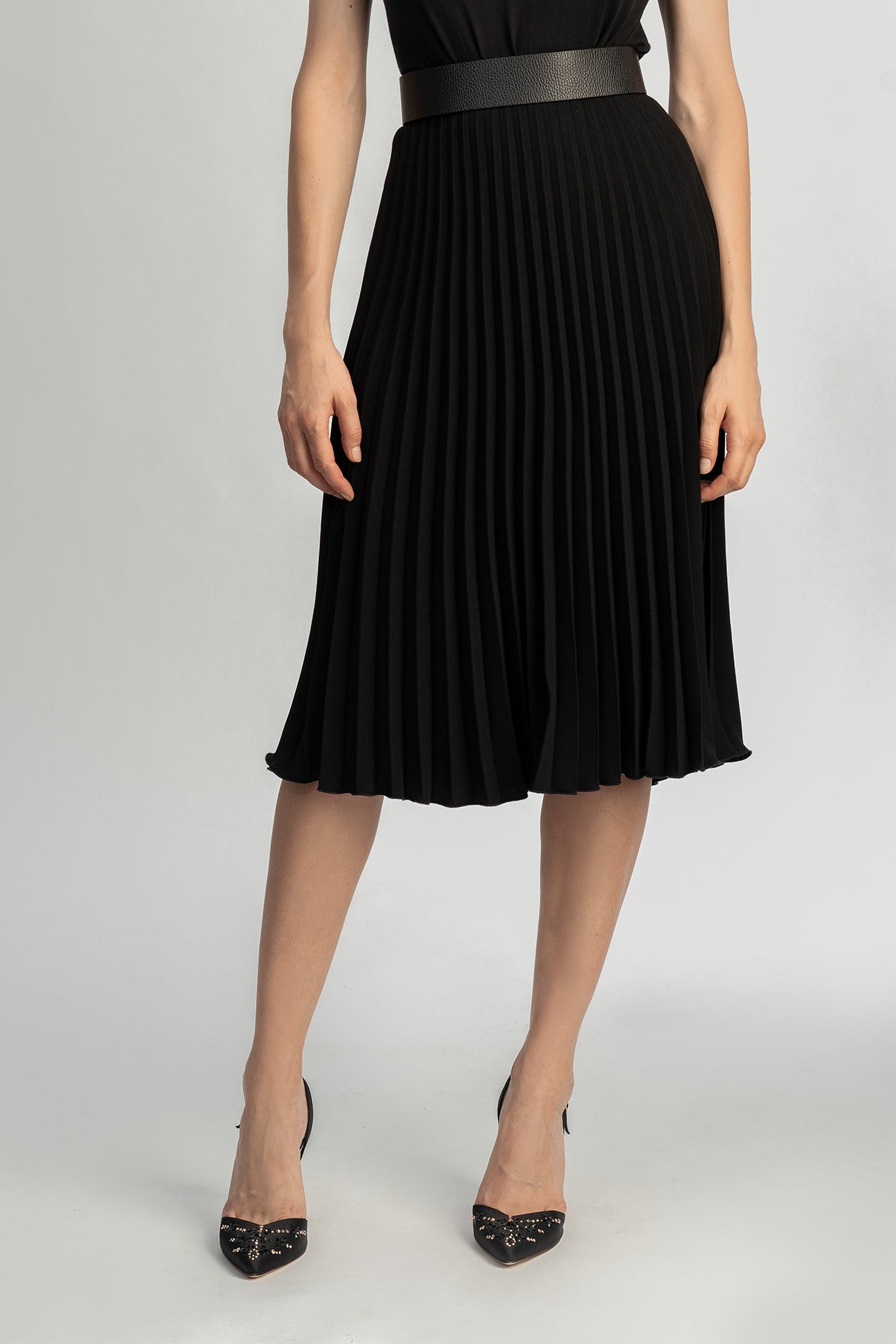 Pleated Crepe Midi Skirt In Black Rhea Costa