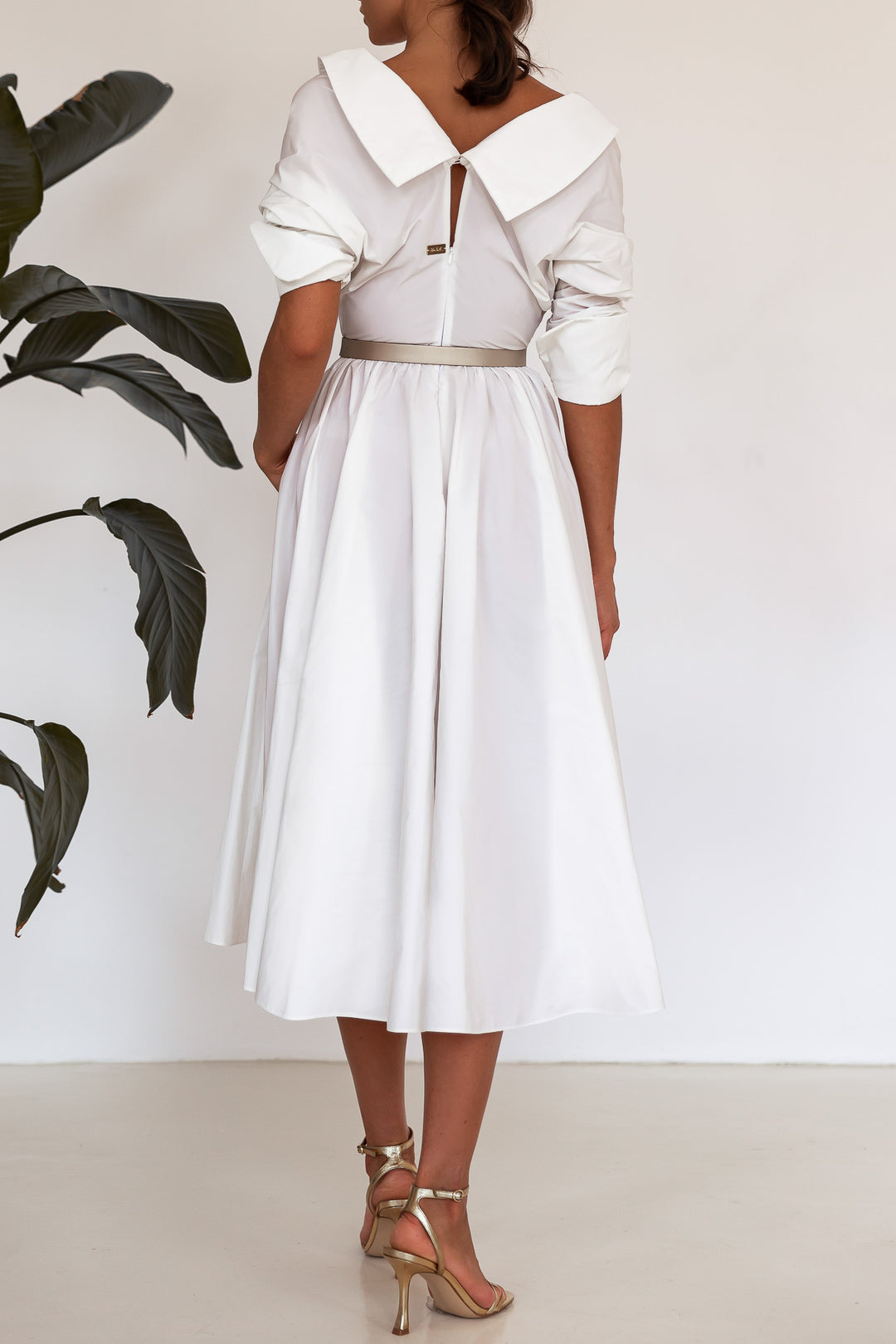 Carrie Taffeta Midi Dress in Ivory Rhea Costa Carrie Taffeta Midi Dress in Ivory Rhea Costa